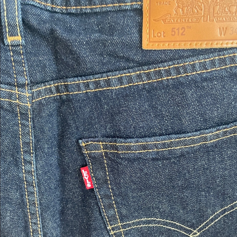 Levi’s Men's Dark Blue Jeans - Picture 5 of 9